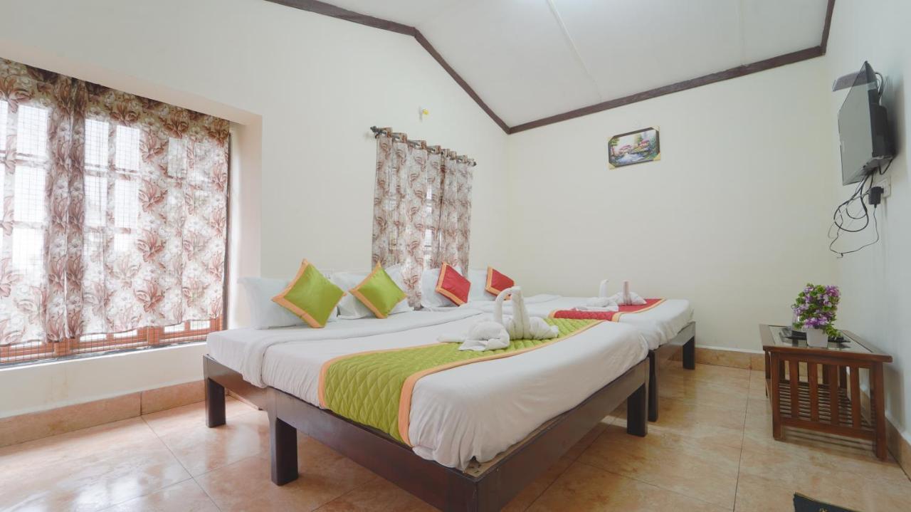 Amuthu Residency Hotel Ooty Exterior photo